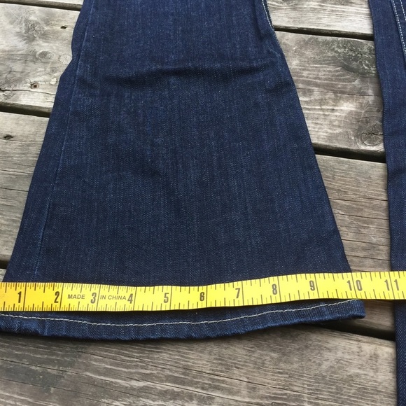 William Rast Belle flare jeans - Picture 9 of 11